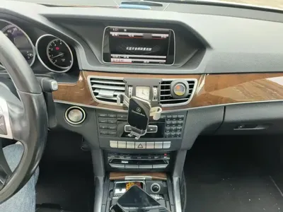 Mercedes-Benz E-Class 2015, 105100 км, за 10432.41 USD - фото 6