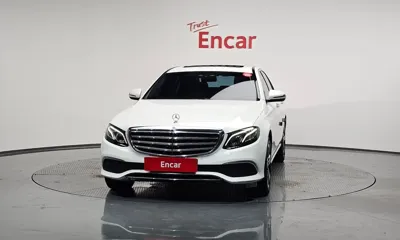 Mercedes-Benz E-Class 2017, 115818 км, за 15042.03 USD