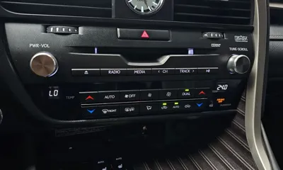 Lexus RX 2019, 67350 км, за 32059.78 USD - фото 17