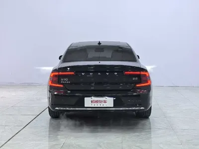 Volvo S90 2022, 44000 км, за 25426.23 USD - фото 6