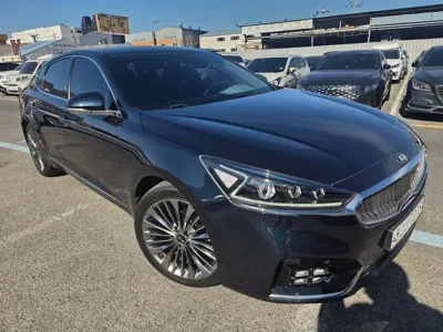 Kia K7 2017, 158754 км, за 7466.14 USD