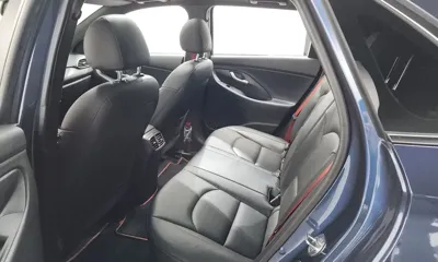 Hyundai i30 2018, 73087 км, за 8071.67 USD - фото 11