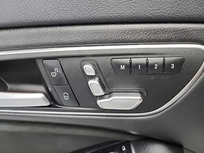 Mercedes-Benz CLA-Class 2019, 135492 км, за 11815.68 USD - фото 16
