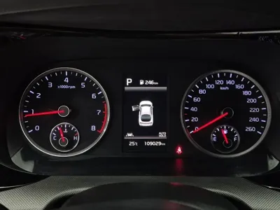 Kia K5 2020, 109010 км, за 8533.54 USD