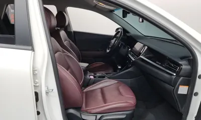 Kia Niro 2021, 64090 км, за 13719.31 USD - фото 26