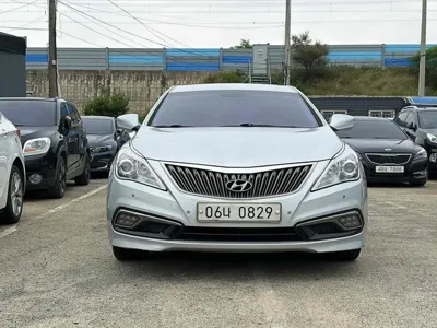 Hyundai Grandeur 2016, 245029 км, за 2602.14 USD
