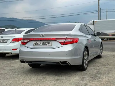 Hyundai Grandeur 2016, 245029 км, за 2602.14 USD