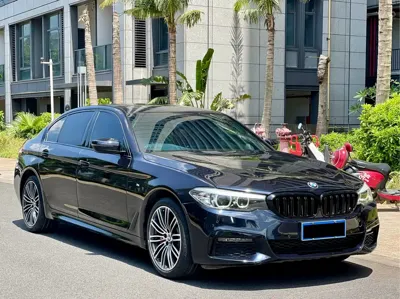 BMW 5 Series 2019, 110000 км, за 20413.27 USD
