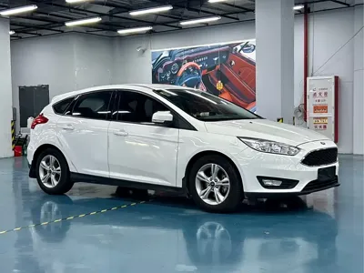 Ford Focus 2016, 70000 км, за 3796.28 USD