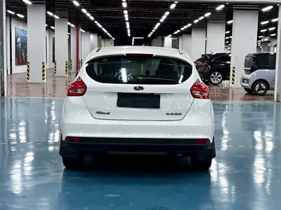 Ford Focus 2016, 70000 км, за 3796.28 USD