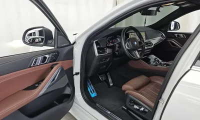 BMW X6 2023, 26079 км, за 52551.6 USD - фото 10