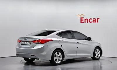 Hyundai Avante 2011, 107181 км, за 3282.13 USD