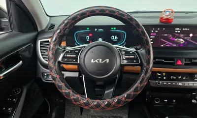 Kia Seltos 2024, 8875 км, за 17516.44 USD - фото 13