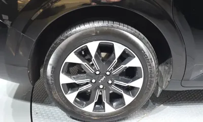 Kia Canival 2022, 109871 км, за 15960.92 USD