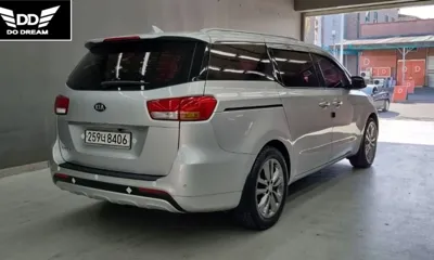 Kia Canival 2017, 130892 км, за 8670.52 USD