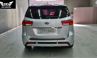 Kia Canival 2017, 130892 км, за 8670.52 USD