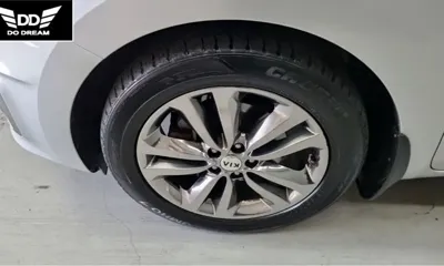 Kia Canival 2017, 130892 км, за 8670.52 USD