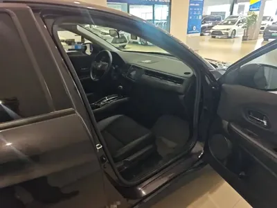Honda Vezel 2020, 57600 км, за 8019.27 USD - фото 11