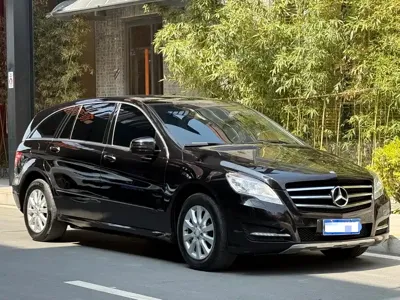 Mercedes-Benz R-Class 2012, 180000 км, за 6758.21 USD
