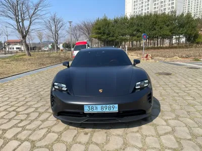 Porsche Taycan · 2024 год