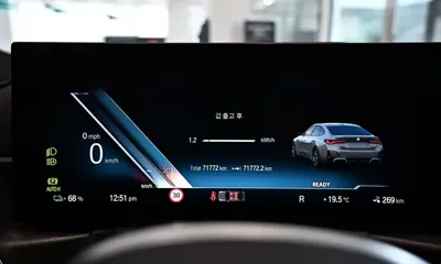 BMW i4 2022, 71772 км, за 27647.7 USD - фото 8