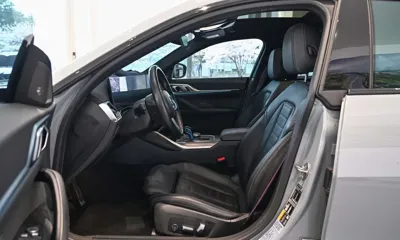 BMW i4 2022, 71772 км, за 27647.7 USD - фото 12