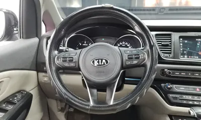 Kia Canival 2018, 99038 км, за 8259 USD - фото 13