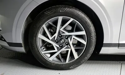Hyundai Grandeur 2023, 76632 км, за 16016.8 USD