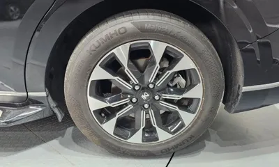 Kia Canival 2023, 100517 км, за 23943.59 USD