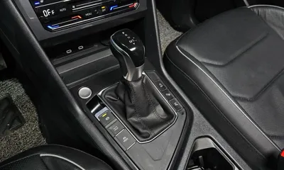 Volkswagen Tiguan 2023, 24892 км, за 22924.32 USD - фото 9