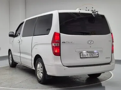 Hyundai Starex 2019, 203839 км, за 5750.93 USD