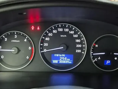Hyundai Starex 2019, 203839 км, за 5750.93 USD - фото 6