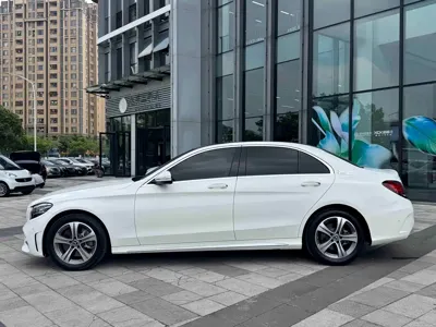 Mercedes-Benz C-Class 2020, 58000 км, за 19625.37 USD