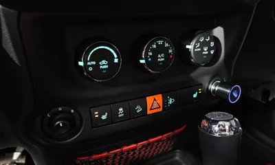 Jeep Wrangler 2017, 45832 км, за 21813.87 USD - фото 19