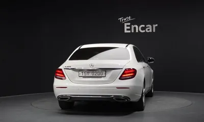 Mercedes-Benz E-Class 2017, 96735 км, за 11376.19 USD