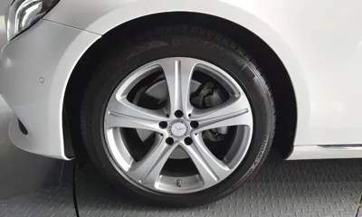 Mercedes-Benz E-Class 2017, 96735 км, за 11376.19 USD