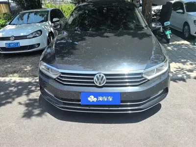 Volkswagen Magotan 2018, 97200 км, за 10513.27 USD