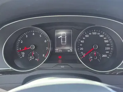 Volkswagen Magotan 2018, 97200 км, за 10591.4 USD - фото 14