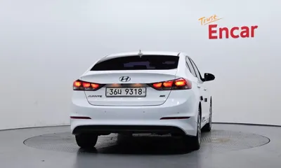 Hyundai Avante 2017, 146077 км, за 5197.77 USD