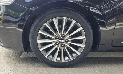 Kia K7 2019, 120590 км, за 9771.99 USD