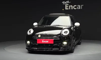 MINI Cooper 2017, 84108 км, за 8125.85 USD - фото 3