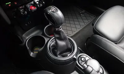 MINI Cooper 2017, 84108 км, за 8125.85 USD - фото 9