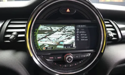 MINI Cooper 2017, 84108 км, за 8125.85 USD - фото 14