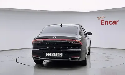 Hyundai Grandeur 2022, 67496 км, за 15302.46 USD