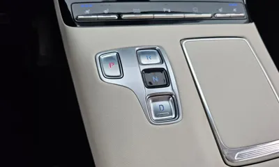 Hyundai Grandeur 2022, 67496 км, за 15302.46 USD - фото 9