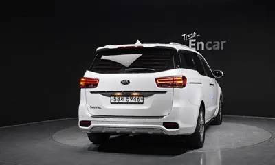 Kia Canival 2019, 77750 км, за 12516.55 USD