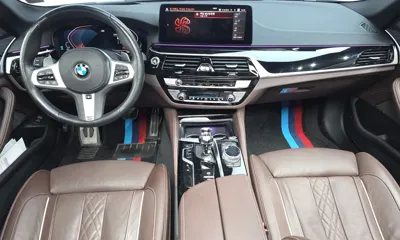 BMW 5-Series 2023, 27899 км, за 33478.5 USD - фото 7