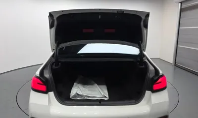 BMW 5-Series 2023, 27899 км, за 33478.5 USD - фото 20