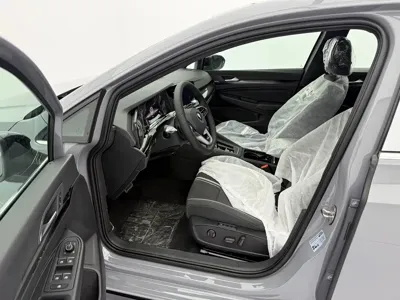 Volkswagen Golf 2024, 100 км, за 21777.09 USD - фото 21