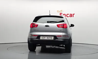 Kia Sportage 2012, 92275 км, за 3610.35 USD